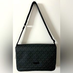 NWT MK messenger bag